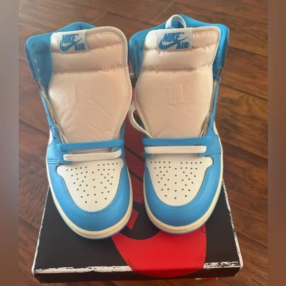 Hightop Dunks - Picture 3 of 8